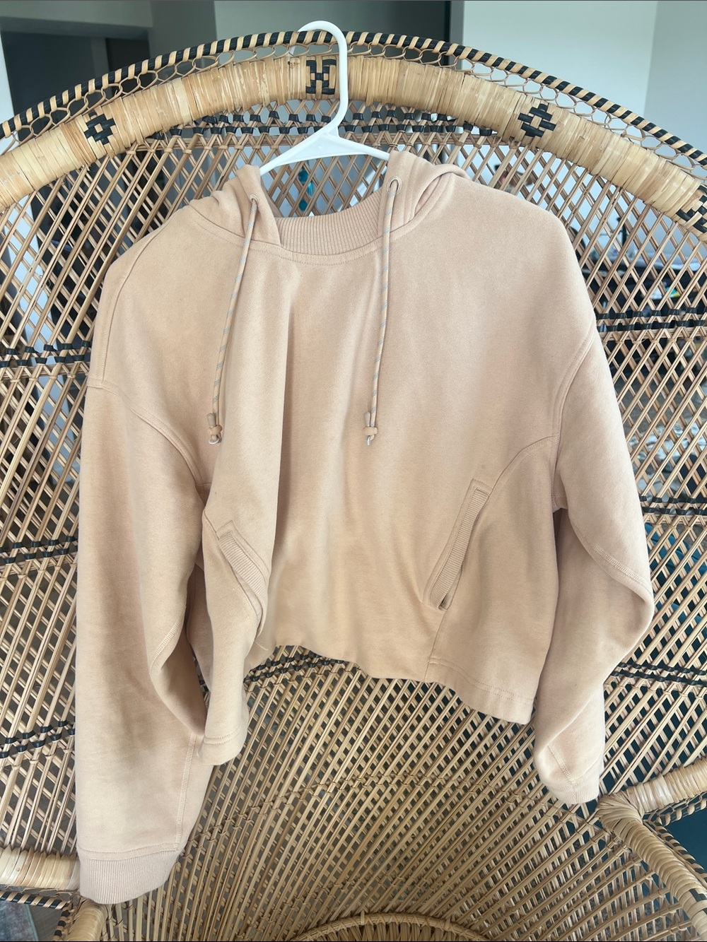 lululemon athletica Cropped Hoodie in Light Beige